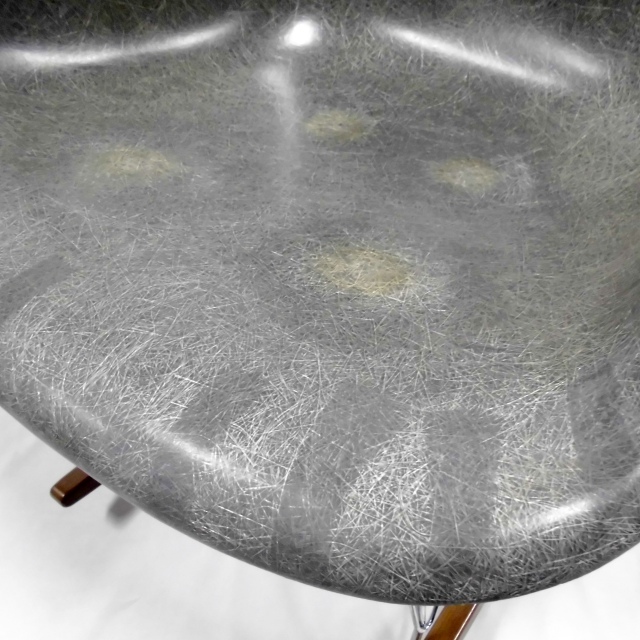Eames Arm Shell Chair