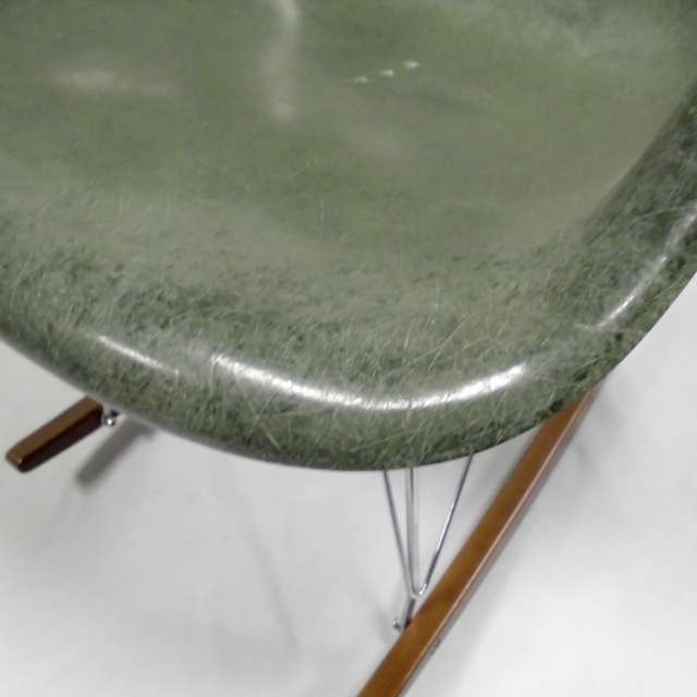 Eames Arm Shell Chair