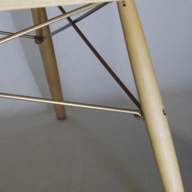 イームズアニバーサリーテーブル