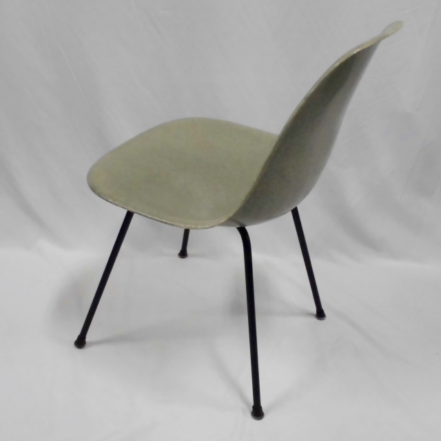Eames Side Shell Chair
