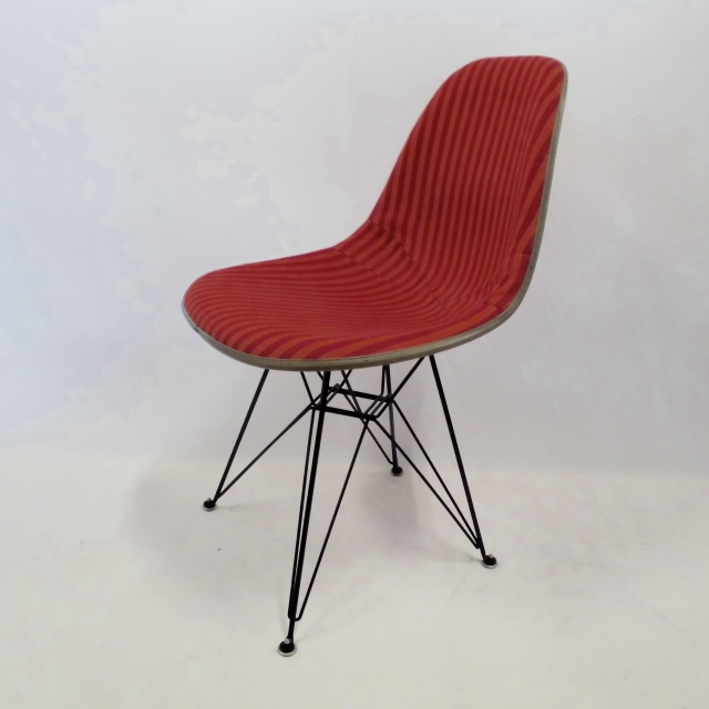 Eames Side Shell Chair