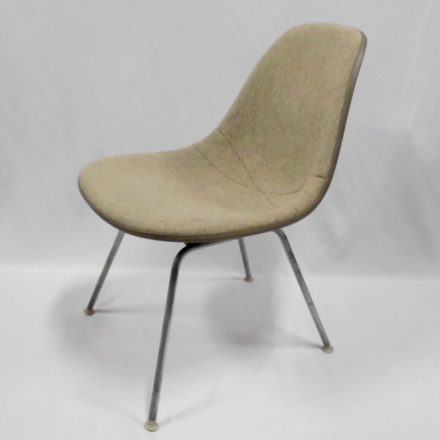 Eames Side Shell Chair