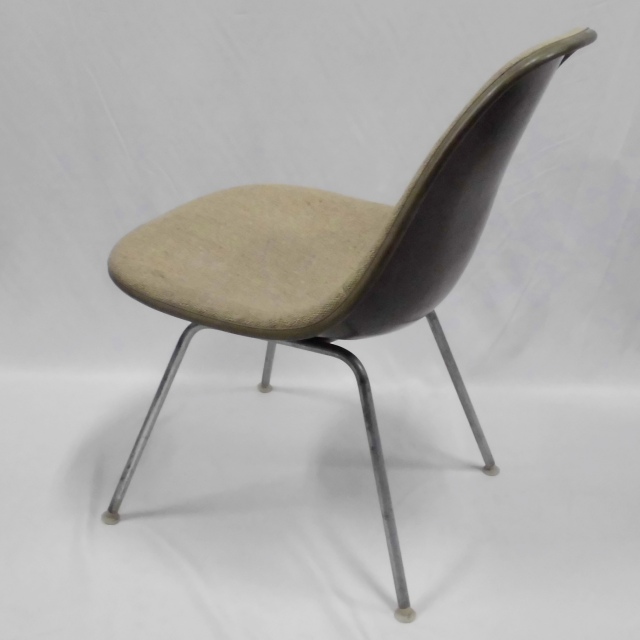 Eames Side Shell Chair