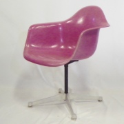 Eames Arm Shell Chair