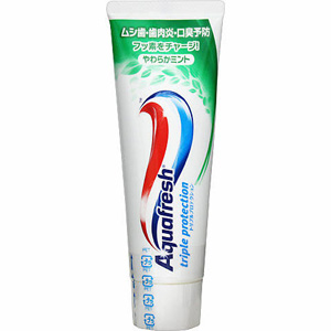 アース製薬　アクアフレッシュ　やわらかミント　１４０ｇ