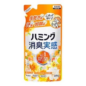 花王　ハミング消臭実感 リラックス＆フローラルの香り つめかえ ３７０ｇ 柔軟剤
