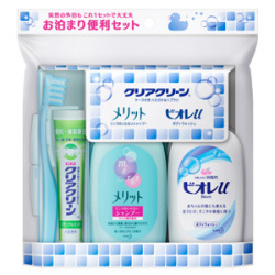 花王　クリアクリーン 携帯用 お泊りセット