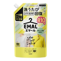 花王　エマール　リフレッシュグリーンの香り　つめかえ用　８１０ｇ