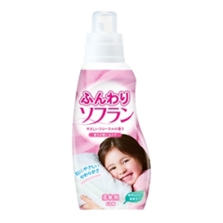 ライオン ふんわりソフラン　柔軟剤　６５０ｍｌ