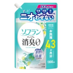 ライオン　ソフラン　プレミアム消臭　フレッシュグリーンアロマの香りつめかえ特大１３００ｍｌ