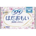 ユニチャーム　ソフィ　はだおもいふつうの日用羽なし　３２枚　（生理用ナプキン）