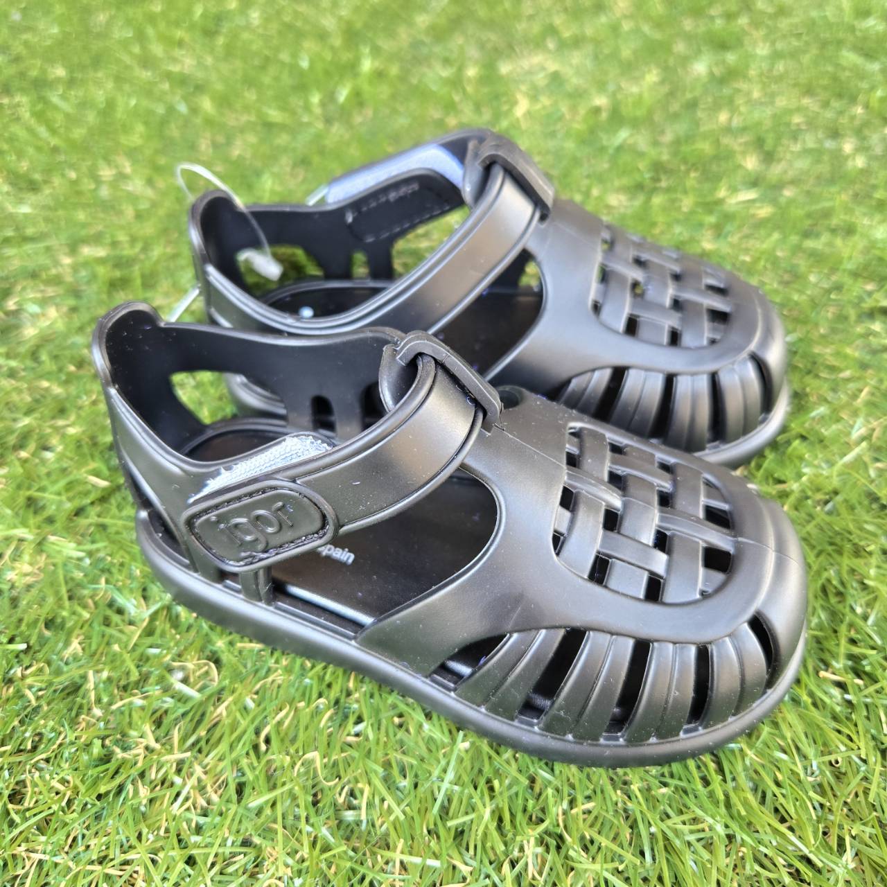 【igor】サンダル・S10271 TOBBY SOLID/002 NEGRO