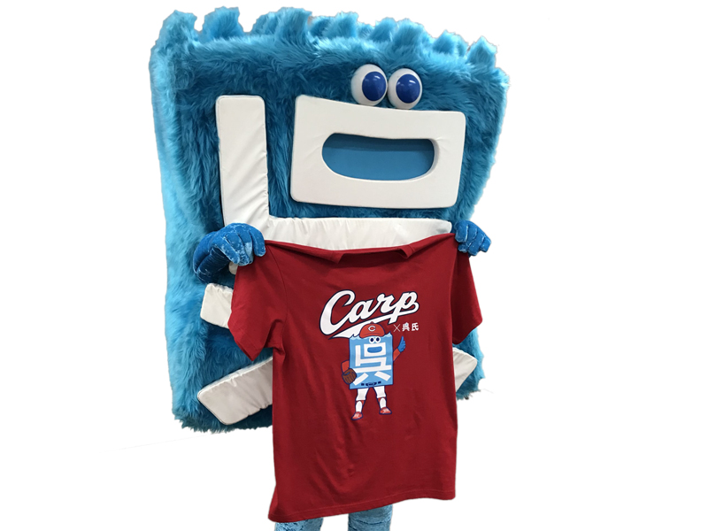 呉氏×カープコラボTシャツ