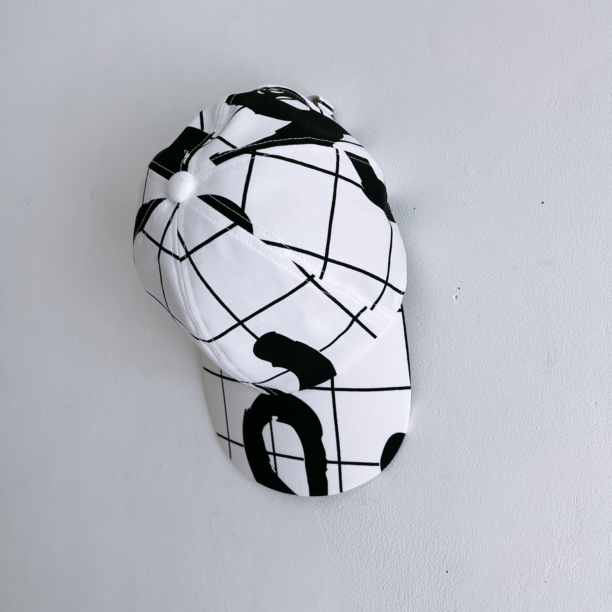 【frankygrow】24FWHT-135 ORG.PT GURUGURU CAP WHITE-BLACK