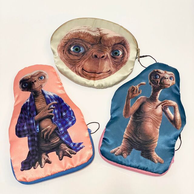 E.T. satin pouch/ポーチ