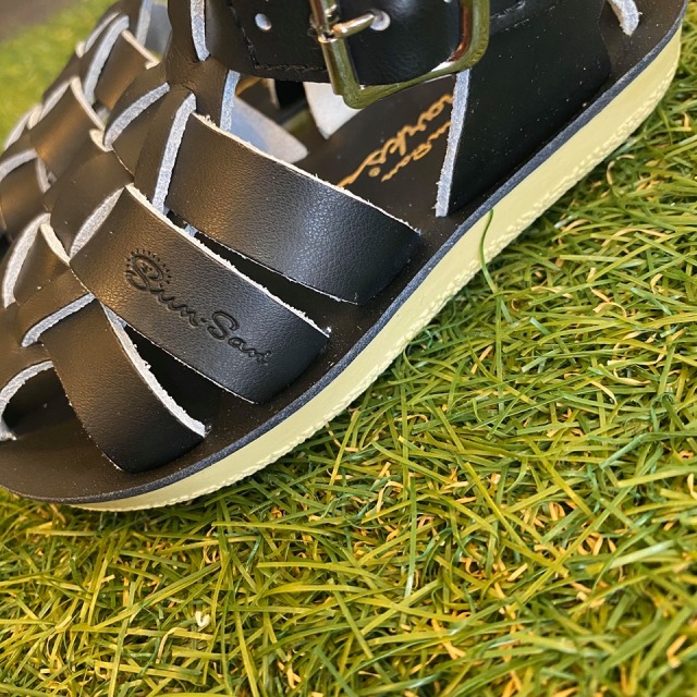 Salt Water Sandals(ソルトウォーターサンダル)】Sun San Sharks