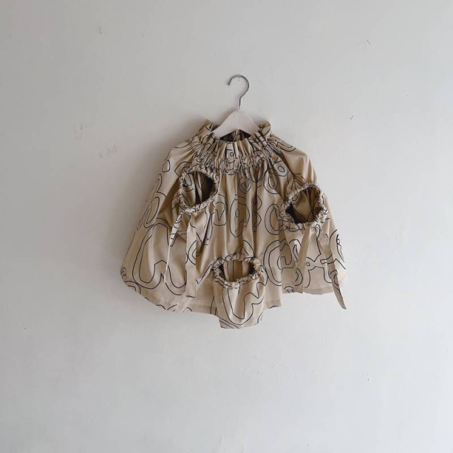 frankygrow】23FWBT-325 Lett. RANDOM HOLE SKIRT