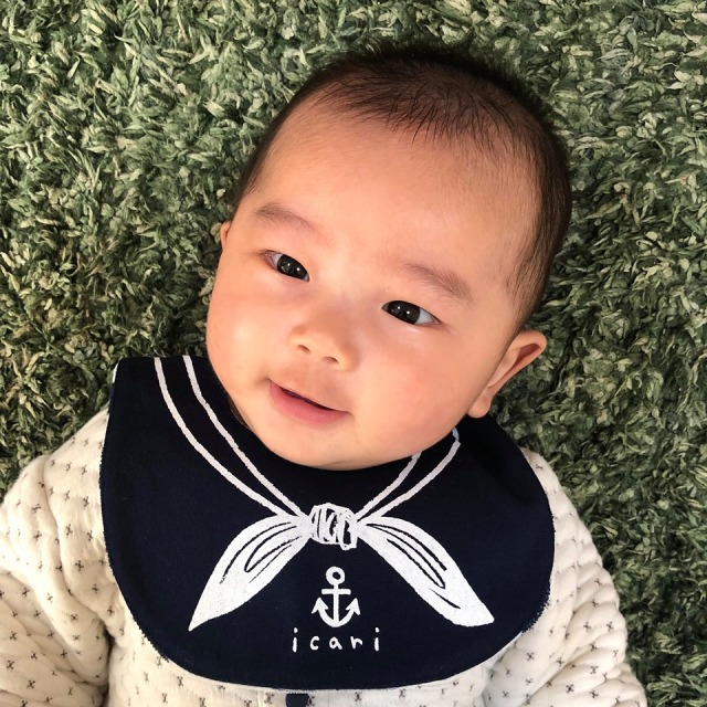 セーラー襟ビブ（リバーシブル）