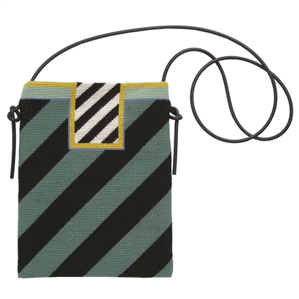 〔fru zippe〕　刺繍キット　71-0189