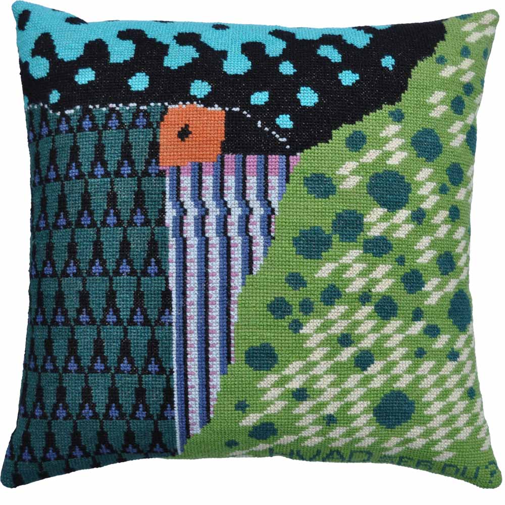 〔fru zippe〕　刺繍キット　74-P66