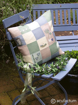 〔Acufactum〕　刺繍キット　A-2437