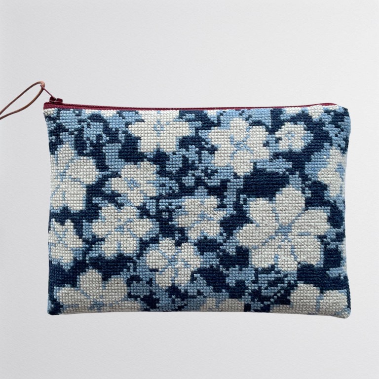 〔Baldyre〕B-22　刺繍キット　ANEMONER