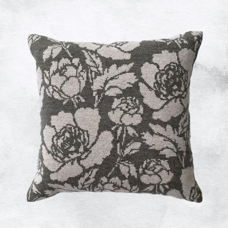 〔Baldyre〕C-10　刺繍キット　HVIDE ROSER