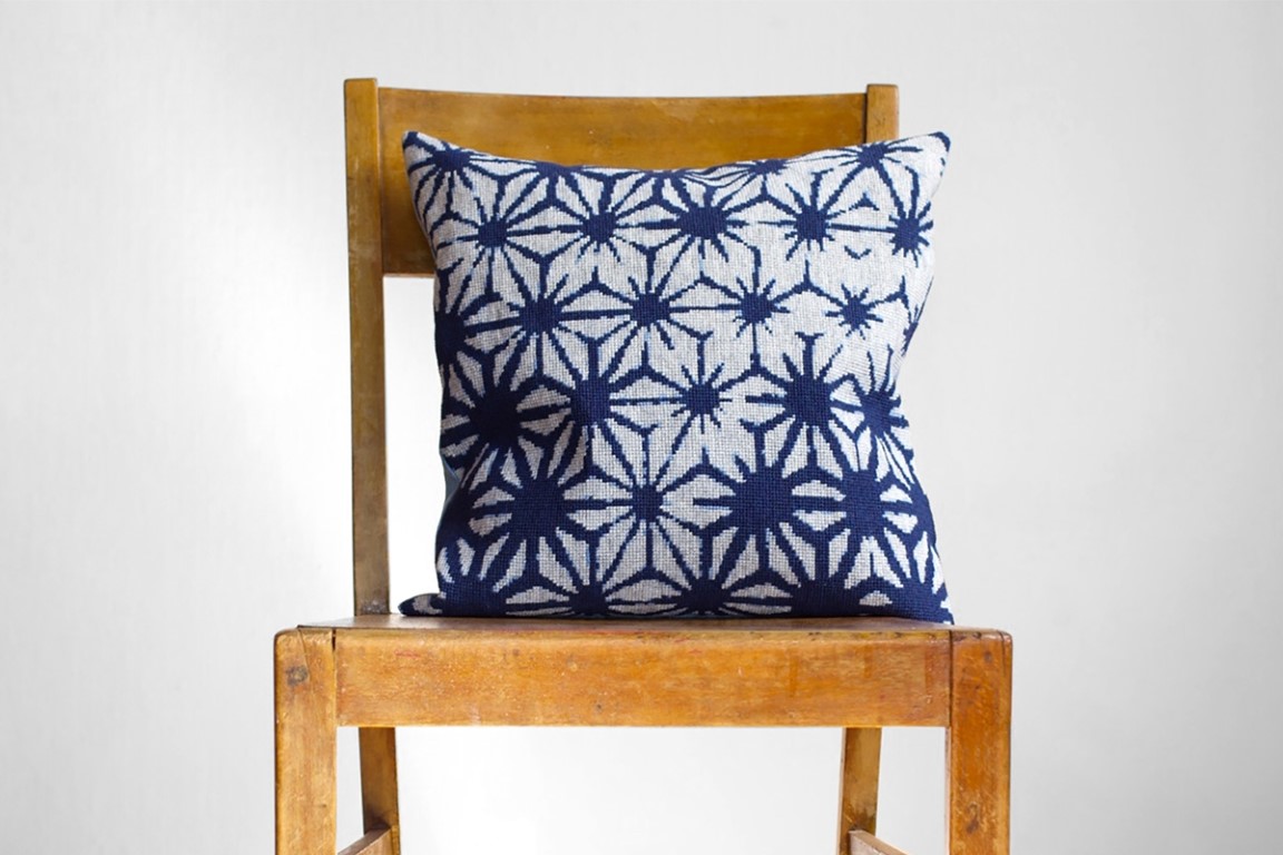 〔Baldyre〕C-13　刺繍キット　FULD AF NATTENS STJERNER