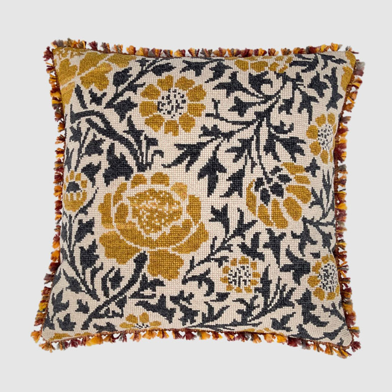 〔Baldyre〕C-45　刺繍キット　HYBENROSE