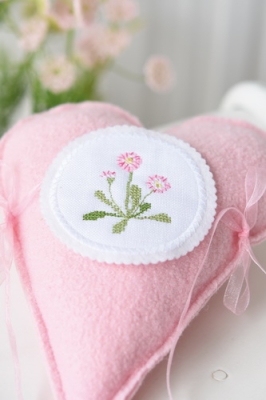 **〔Fingerhut〕　V-1052　ロゼット / 丸 / 9cm