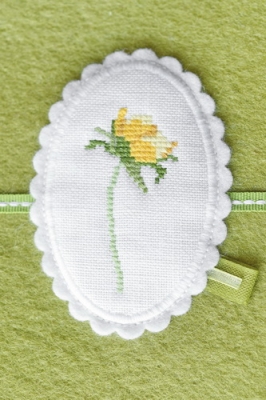 **〔Fingerhut〕　V-1086　ロゼット / オーバル / 6ｘ9ｃｍ