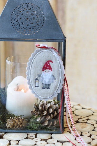 **〔Fingerhut〕　V-1147　ロゼット / オーバル / 8.5 x 11.5cm