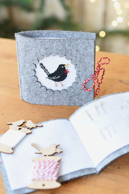 **〔Fingerhut〕　V-1330　ニードルブック