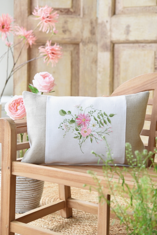 **〔Fingerhut〕　V-1356　クッションカバー / 40ｘ25 cm