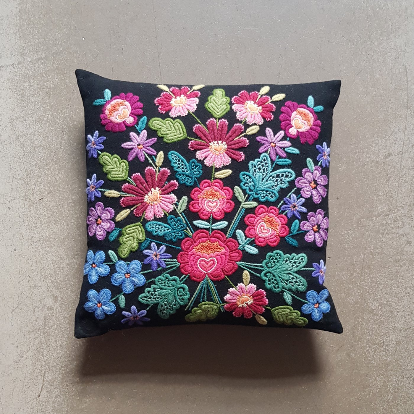 PÅSÖM刺繍