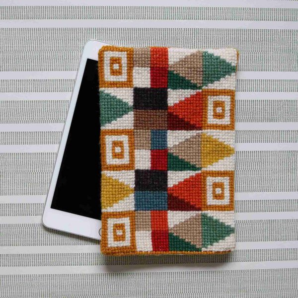 〔Svensk Hemslojd〕　クロスステッチキット　Mariannes Mosaik fodral