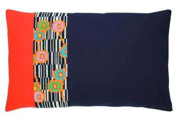 〔fru zippe〕　刺繍キット　74-0173　＜訳ありセール　20%OFF＞