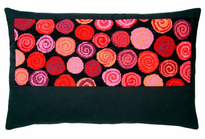 〔fru zippe〕　刺繍キット　74-0254