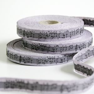 *〔A-35053-03〕　リボンテープ  1cm幅　 音楽 / ブラックベリー＆グレー　(10cm単位）