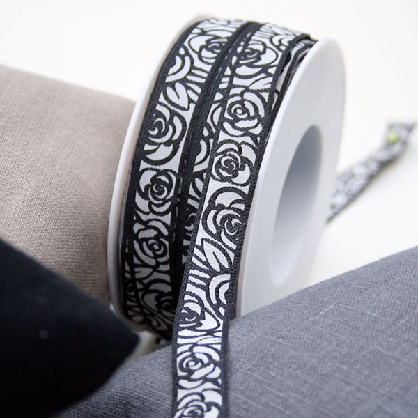 *〔A-35185〕　リボンテープ  バラ / ブラック　1.6cm幅　 ＜在庫限りで廃番＞