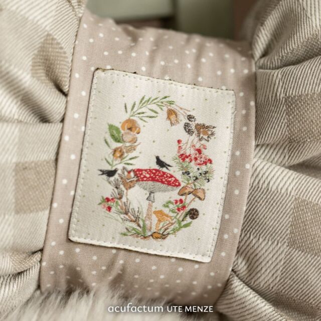 〔Acufactum〕　A-35441　織ラベル / Patch / Pilzkranz　<Happy Point 5倍>