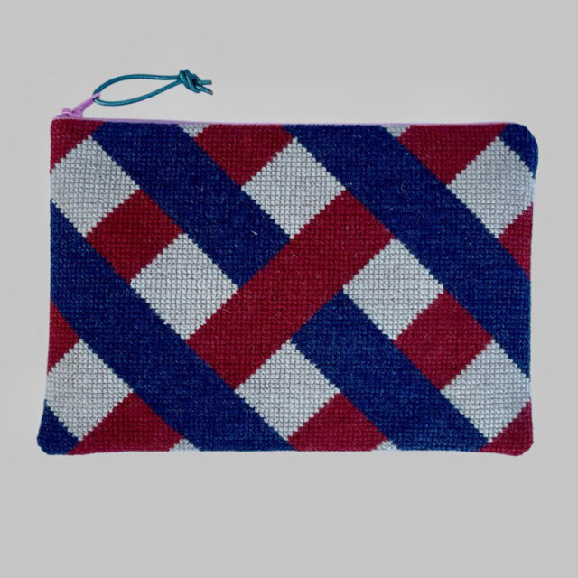 〔Baldyre〕B-12　刺繍キット　TRICOLORE