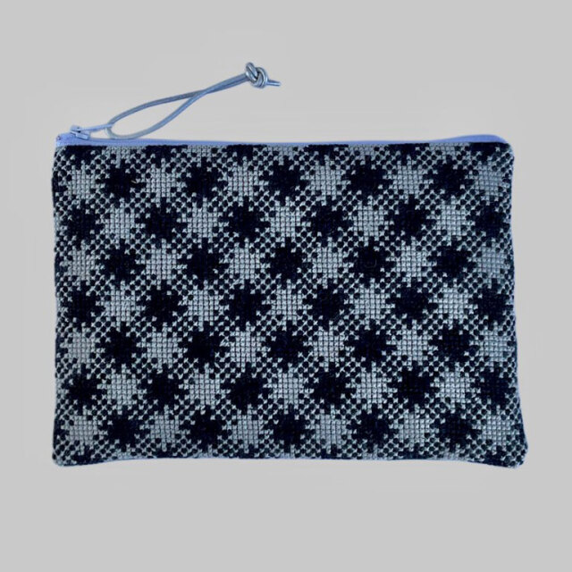〔Baldyre〕B-14　刺繍キット　CHIC