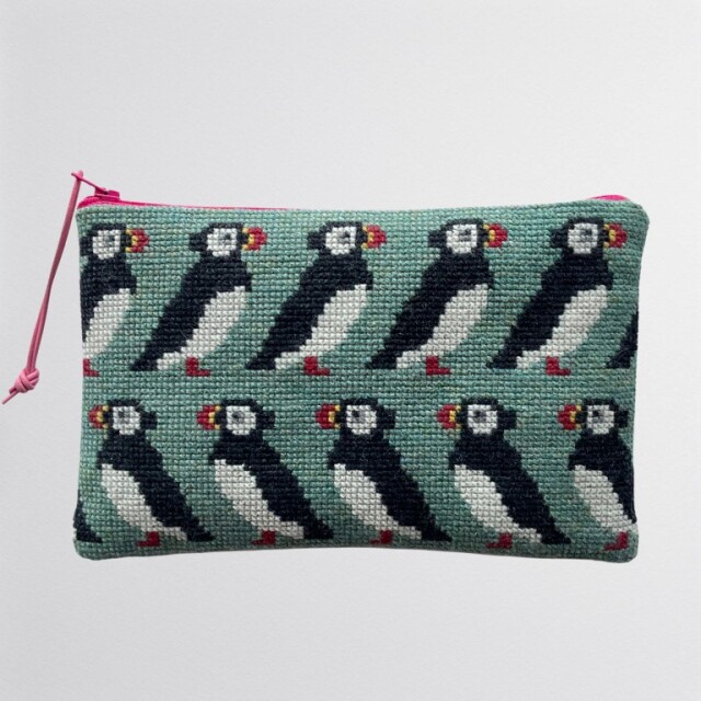 〔Baldyre〕B-18　刺繍キット　SE TIL HOEJRE SE TIL VENSTRE