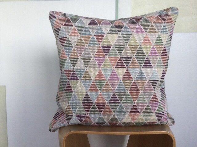 〔Baldyre〕C-04　刺繍キット　PICK-N-MIX / REMIX TREKANTER