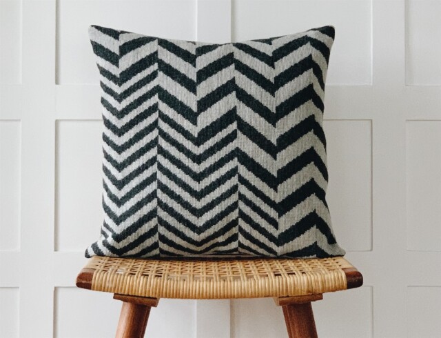 〔Baldyre〕C-16　刺繍キット　ZIG ZAG