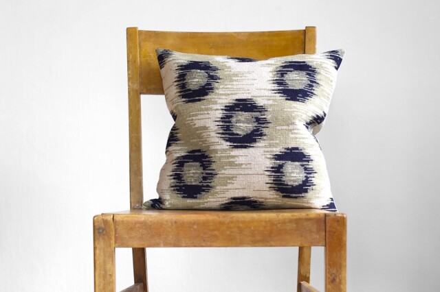 〔Baldyre〕C-32　刺繍キット　IKAT