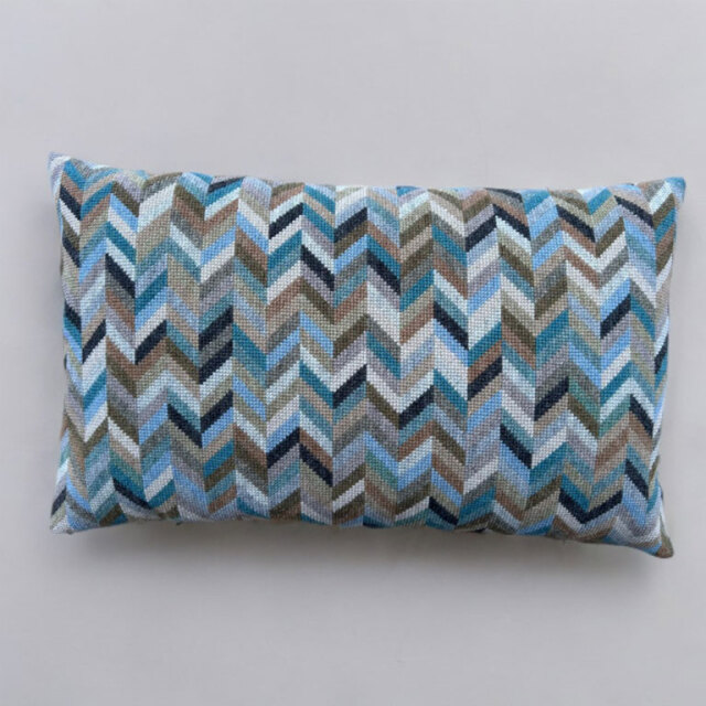 〔Baldyre〕C-48　刺繍キット　PICK-N- MIX / VERA