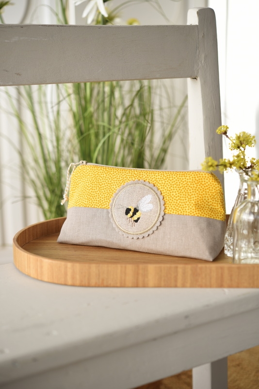 **〔Fingerhut〕　V-1255　小物入れ