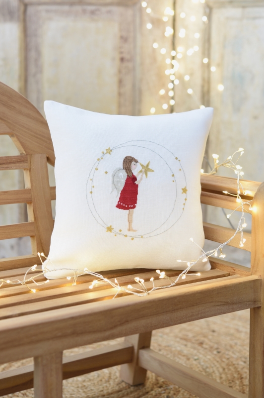 **〔Fingerhut〕　V-1322　クッションカバー / 25ｘ25 cm